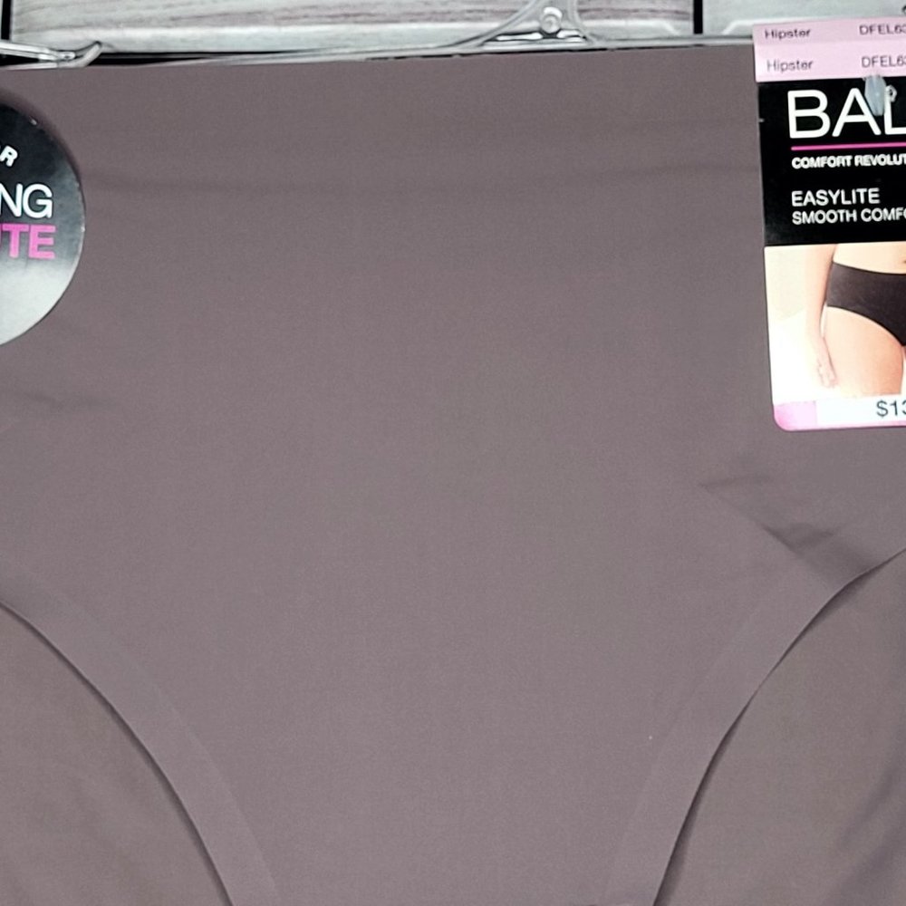 NWT BALI Easylite Smooth Comfort Hipster Panty Gray/Purple Med/6 - Picture 4 of 8